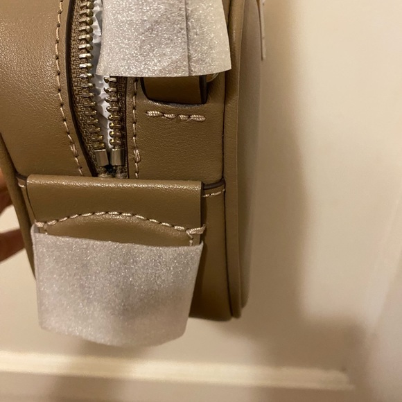 MARC JACOBS NWT Voyager Leather Square Crossbody Bag - Picture 10 of 11